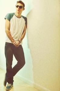 9303f2_c8381ec652ee42de84f550a3efdff318.jpg_srz_p_446_673_75_22_0.50_1.20_0.00_jpg_srz